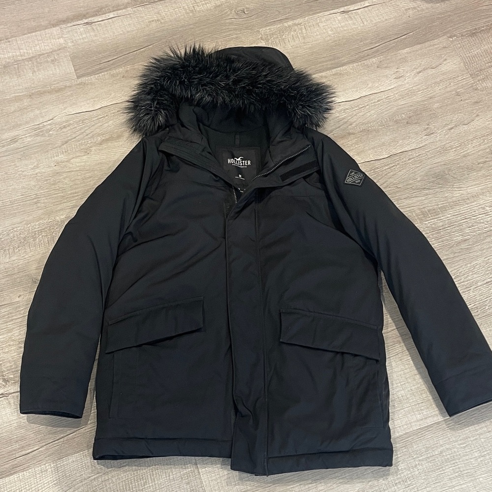 Hollister Men's Black Winter Jacket with Fur Hood